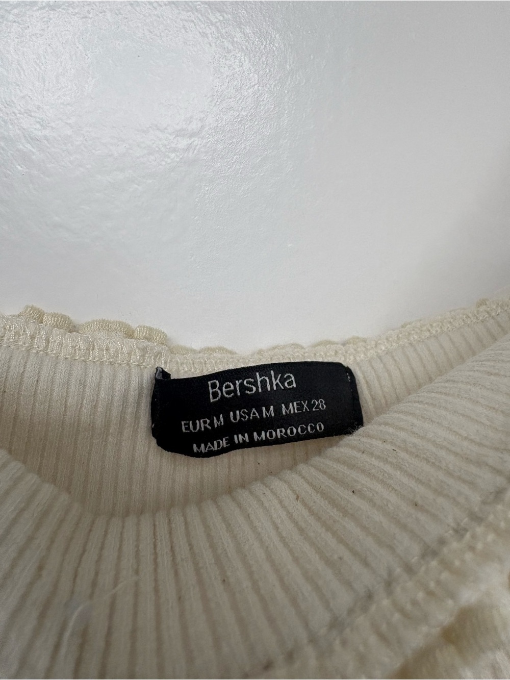 Bershka Cream Ribbed Tie-Front Ruffle Tank - Picture 2 of 2